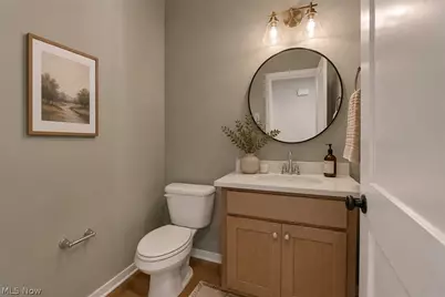 355 Calistoga Court, Grandview Heights, OH 44147 - Photo 8