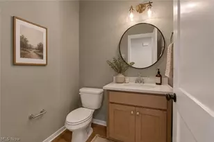 355 Calistoga Ct, Grandview Heights, OH 44147 - Photo 8