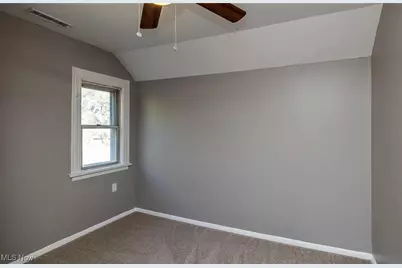 353 S Maple Street, Elyria, OH 44035 - Photo 8