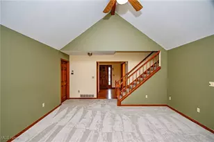 4887 Fireside Dr, Akron, OH 44319 - Photo 4