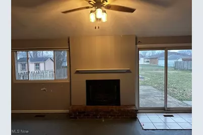 399 Ridgewood Drive, Eastlake, OH 44095 - Photo 8