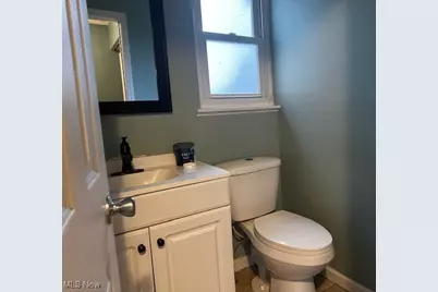 399 Ridgewood Drive, Eastlake, OH 44095 - Photo 12