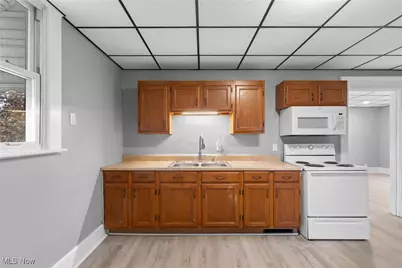 357 S Lincoln Avenue, Barnesville, OH 43713 - Photo 14