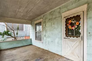 516 1/2 3rd St, Marietta, OH 45750 - Photo 2