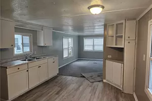 2305 E Waterloo Rd, Akron, OH 44312 - Photo 4