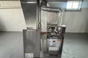 321 W Wood Street W, Lowellville, OH 44436 - Photo 16