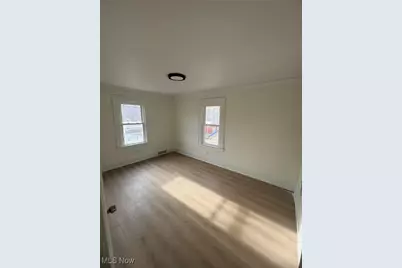 321 W Wood Street W, Lowellville, OH 44436 - Photo 12