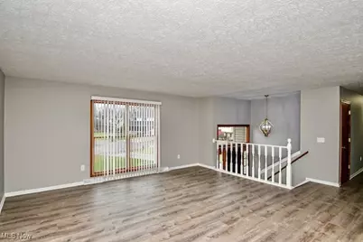 2391 Libra Circle SW #7, Canton, OH 44706 - Photo 6