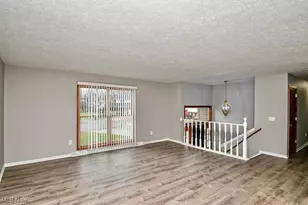 2391 Libra Cir SW, Canton, OH 44706 - Photo 6