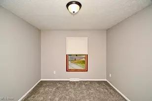 2391 Libra Cir SW, Canton, OH 44706 - Photo 14