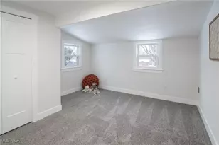 1038 Dell Cir NW, North Canton, OH 44720 - Photo 16