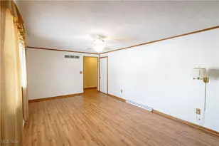 425 Providence Ave SE, New Philadelphia, OH 44663 - Photo 18