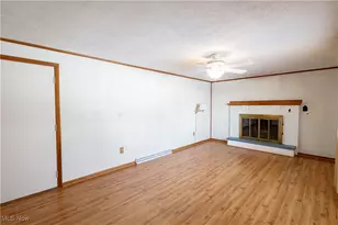 425 Providence Ave SE, New Philadelphia, OH 44663 - Photo 16