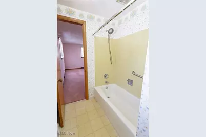 425 Providence Avenue SE, New Philadelphia, OH 44663 - Photo 40