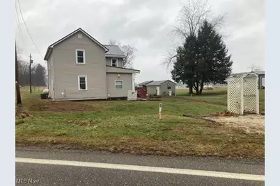 10748 State Route 258 SE, Uhrichsville, OH 44683 - Photo 4