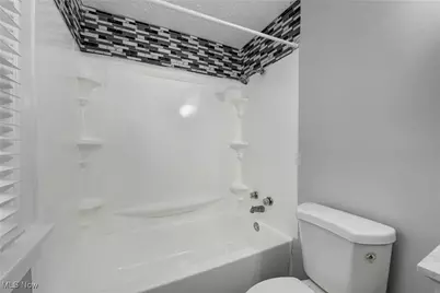 1134 W 19th Street, Lorain, OH 44052 - Photo 30