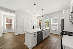 2240 E 97th St, Loveland, OH 44106 - Photo 6