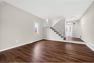 578 N Main Street, Amherst, OH 44001 - Photo 6