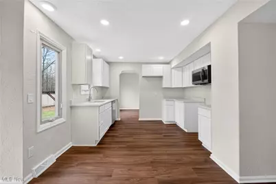 578 N Main Street, Amherst, OH 44001 - Photo 16