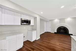 578 N Main St, Amherst, OH 44001 - Photo 12