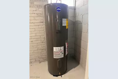 221 W 10th Street, Dover, OH 44622 - Photo 48