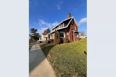 221 W 10th Street, Dover, OH 44622 - Photo 2