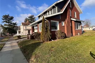 221 W 10th St, Dover, OH 44622 - Photo 2