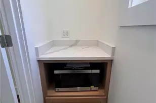 221 W 10th St, Dover, OH 44622 - Photo 12