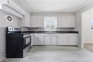 2103 Bollinger Ave NE, Canton, OH 44705 - Photo 12