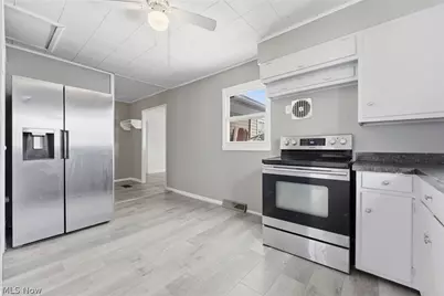 2103 Bollinger Avenue NE, Canton, OH 44705 - Photo 10