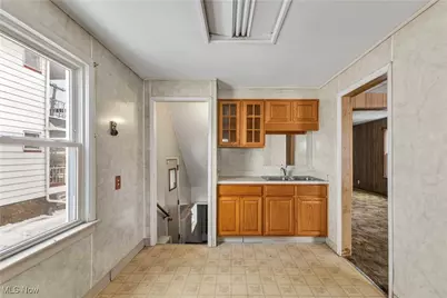 4306 W 52nd Street, Loveland, OH 44144 - Photo 6