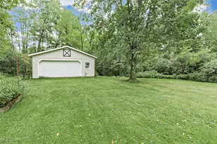 10955 Auburn Rd, Chardon, OH 44024 - Photo 24