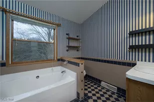 1426 Cherry Wood Cir, Wadsworth, OH 44281 - Photo 26