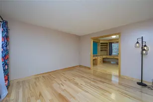 1426 Cherry Wood Cir, Wadsworth, OH 44281 - Photo 8