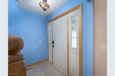 1426 Cherry Wood Circle, Wadsworth, OH 44281 - Photo 6