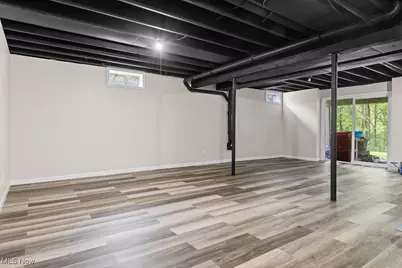 13109 Edison Street NE, Alliance, OH 44601 - Photo 30