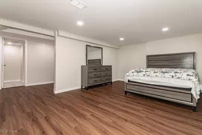 30812 Ronald Drive, Willowick, OH 44095 - Photo 24