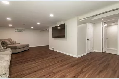 30812 Ronald Drive, Willowick, OH 44095 - Photo 26