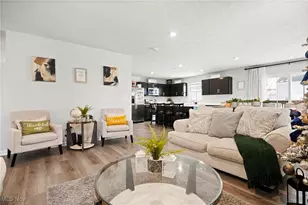 214 Leather Leaf Dr, Elyria, OH 44035 - Photo 8