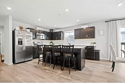 214 Leather Leaf Drive, Elyria, OH 44035 - Photo 2