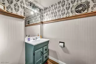214 Beechwood Dr, Wadsworth, OH 44281 - Photo 8