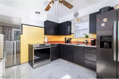 532 Locust Street, Weirton, WV 26062 - Photo 8