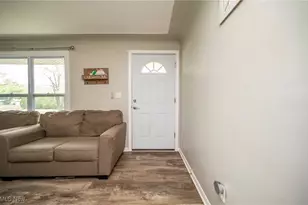 40 Woodleigh Ct, Austintown, OH 44511 - Photo 6