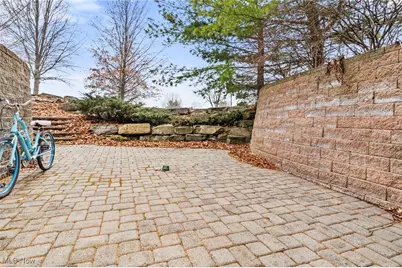 6274 Bertram Avenue NW, Canton, OH 44718 - Photo 40