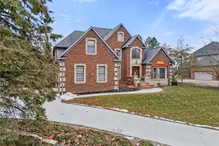 6274 Bertram Ave NW, Canton, OH 44718 - Photo 4