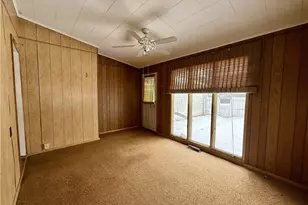 851 Ohio Ave, East Liverpool, OH 43920 - Photo 18