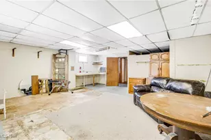 917 S Irvine Ave, Masury, OH 44438 - Photo 16