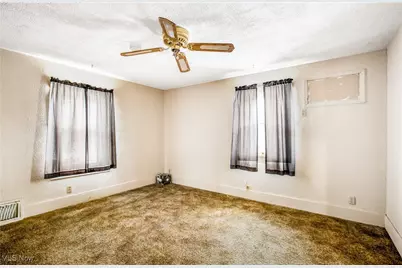 917 S Irvine Avenue, Masury, OH 44438 - Photo 10