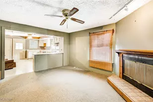 917 S Irvine Ave, Masury, OH 44438 - Photo 6