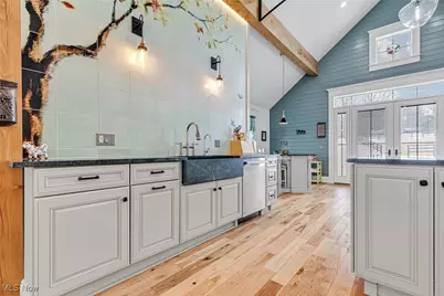 8830 Mentor Road, Chardon, OH 44060 - Photo 12